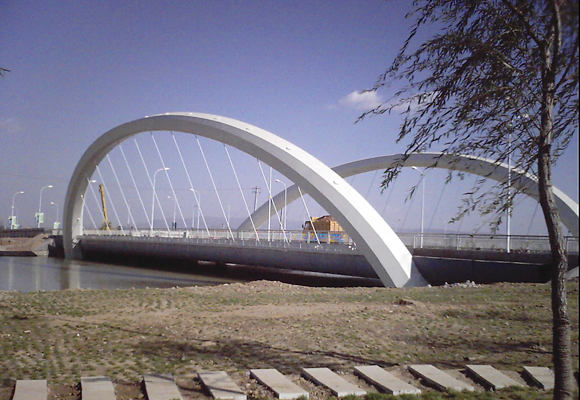 5、西安市 浐灞河生態(tài)區(qū)1號(hào)橋橋梁工程